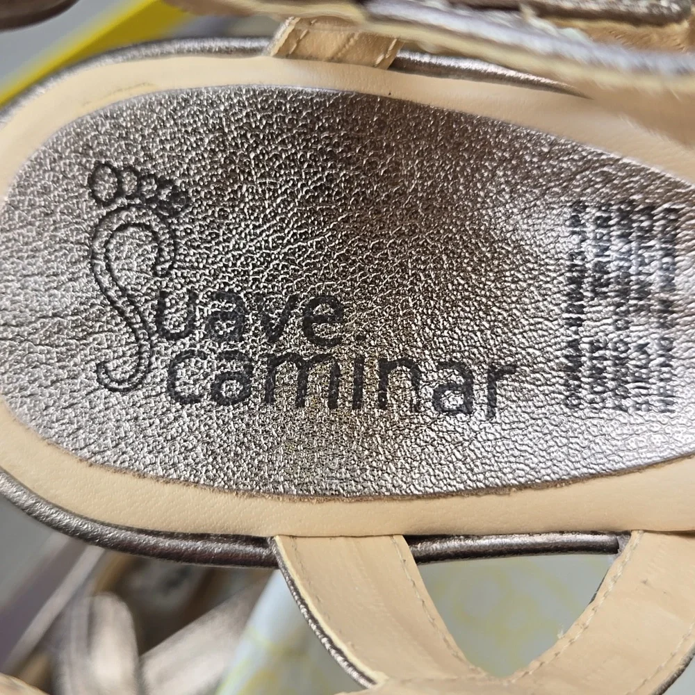 Suave Caminar Gold Metallic Strappy Wedge Heels Women's size 5.5 - Picture 8 of 8